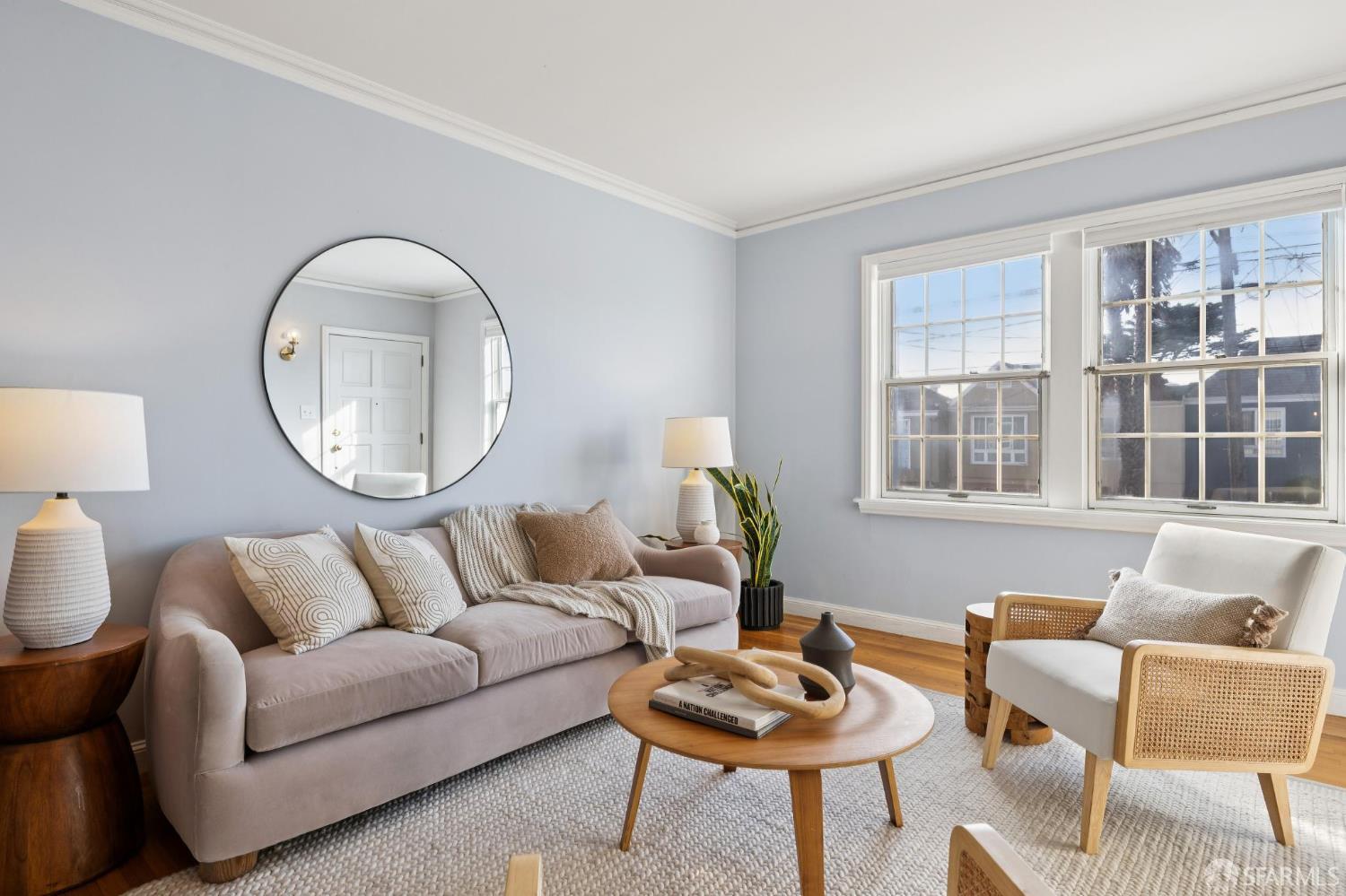 Detail Gallery Image 5 of 34 For 2574 46th Ave, San Francisco,  CA 94116 - 2 Beds | 1 Baths