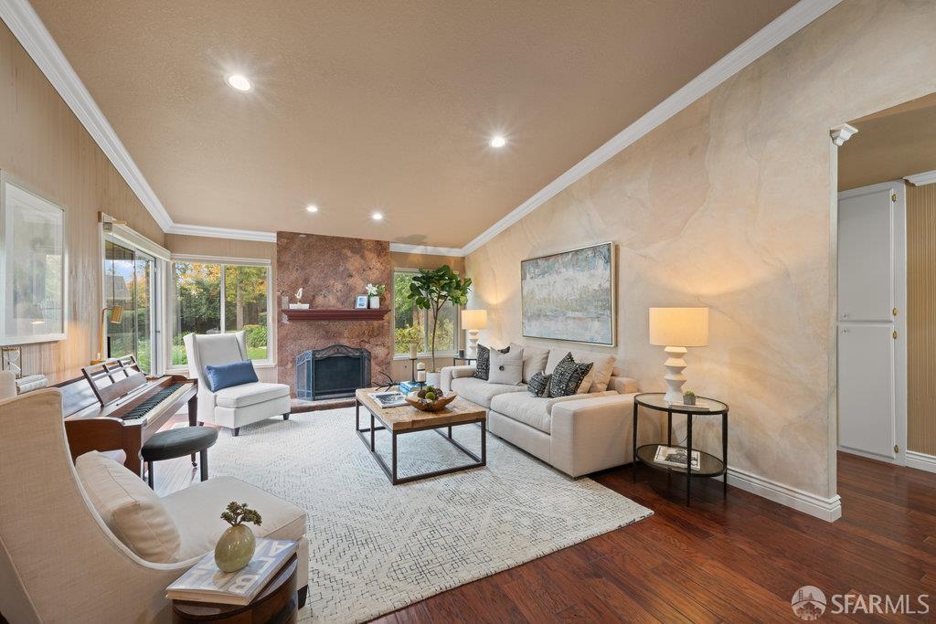 Detail Gallery Image 6 of 58 For 4572 Ross Gate Way, Pleasanton,  CA 94566 - 3 Beds | 2 Baths