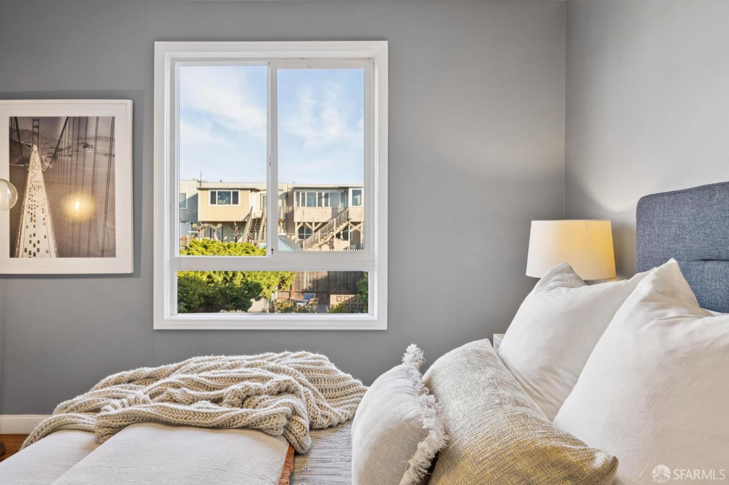 Detail Gallery Image 13 of 34 For 2574 46th Ave, San Francisco,  CA 94116 - 2 Beds | 1 Baths