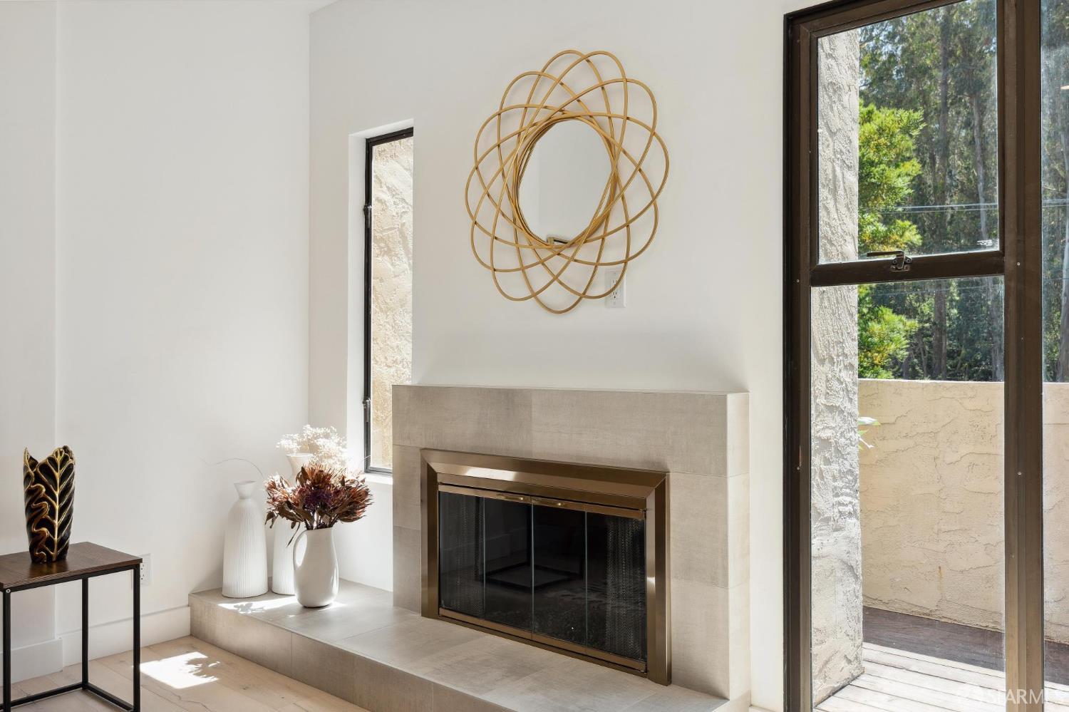 Detail Gallery Image 6 of 42 For 134 Galewood Cir, San Francisco,  CA 94131 - 2 Beds | 2/1 Baths