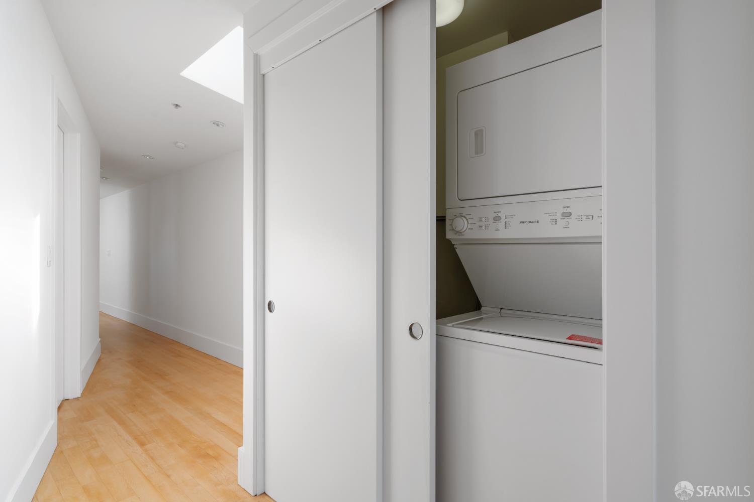 Detail Gallery Image 20 of 29 For 2315 Van Ness Ave #7,  San Francisco,  CA 94109 - 2 Beds | 1/1 Baths