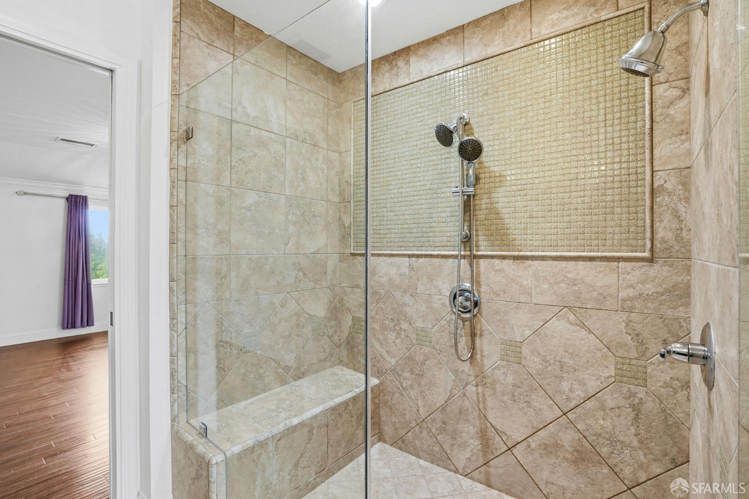 Detail Gallery Image 16 of 30 For 5756 Amend Rd, El Sobrante,  CA 94803 - 6 Beds | 3 Baths