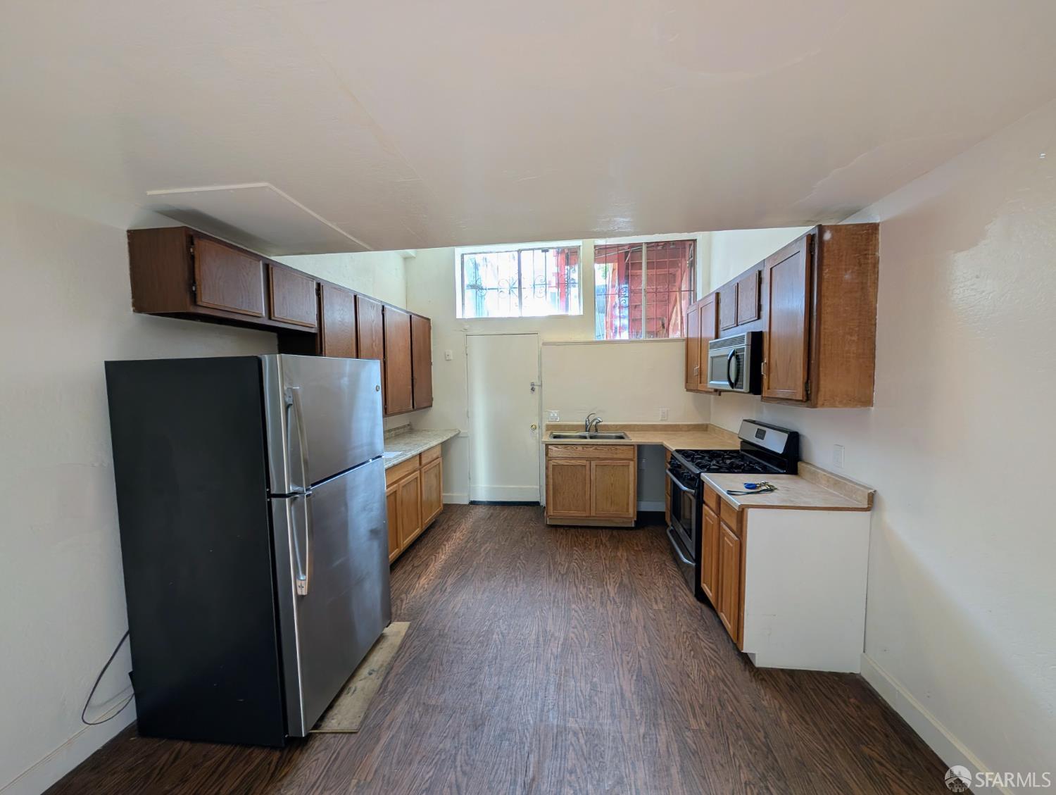 Detail Gallery Image 7 of 21 For 901 Hanover St, Daly City,  CA 94014 - – Beds | – Baths