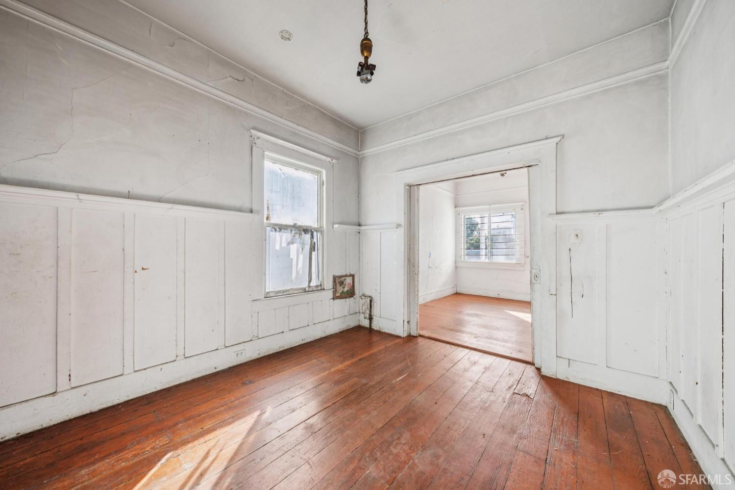 Detail Gallery Image 12 of 47 For 670 Sycamore St, Oakland,  CA 94612 - 2 Beds | 1 Baths