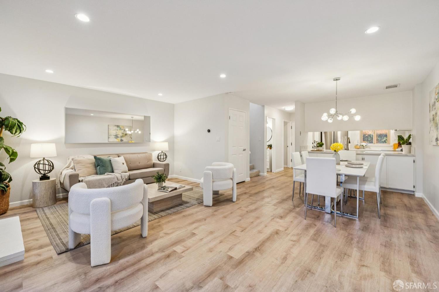 Detail Gallery Image 12 of 51 For 1152 Admiralty Ln, Alameda,  CA 94502 - 3 Beds | 1/1 Baths