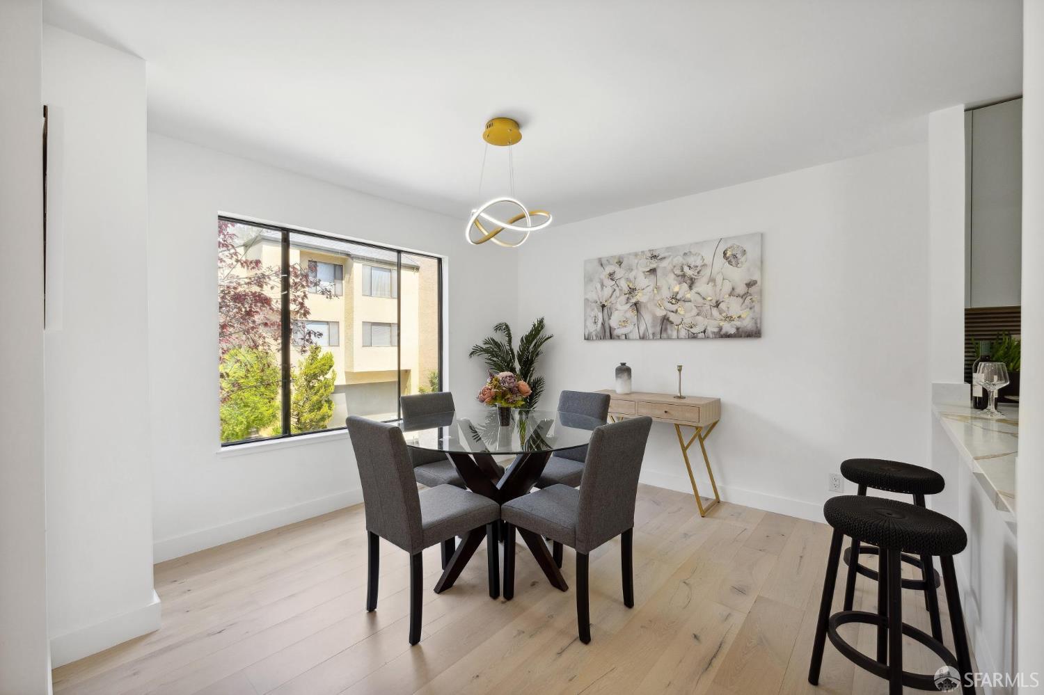 Detail Gallery Image 15 of 42 For 134 Galewood Cir, San Francisco,  CA 94131 - 2 Beds | 2/1 Baths