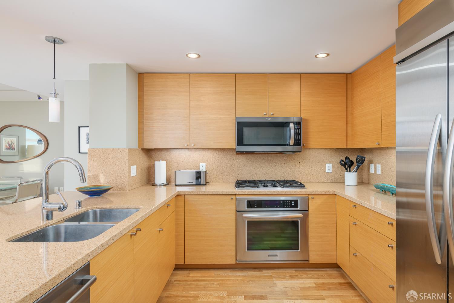 Detail Gallery Image 9 of 30 For 330 Mission Bay Blvd #502,  San Francisco,  CA 94158 - 1 Beds | 1/1 Baths