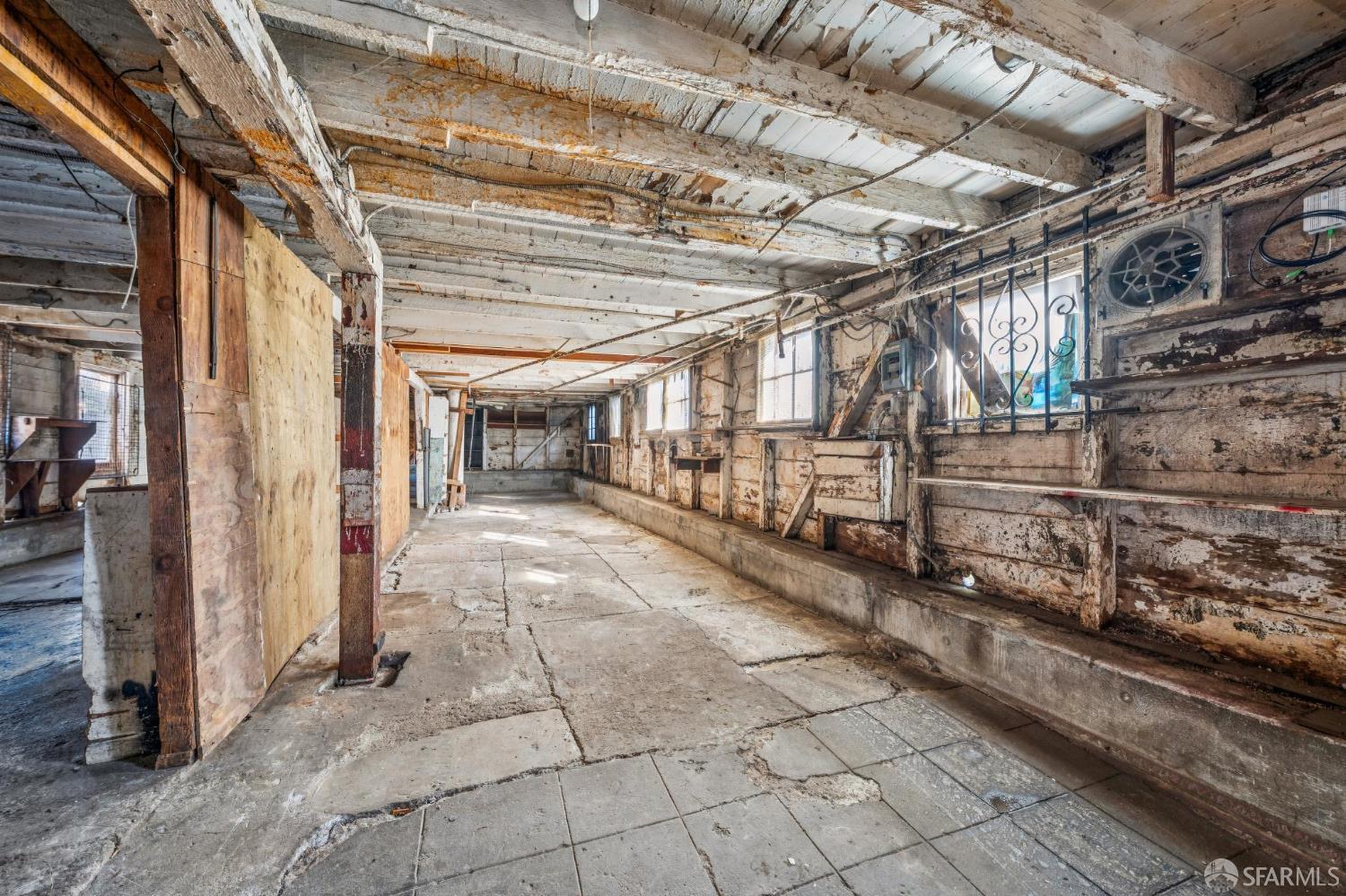 Detail Gallery Image 40 of 47 For 670 Sycamore St, Oakland,  CA 94612 - 2 Beds | 1 Baths