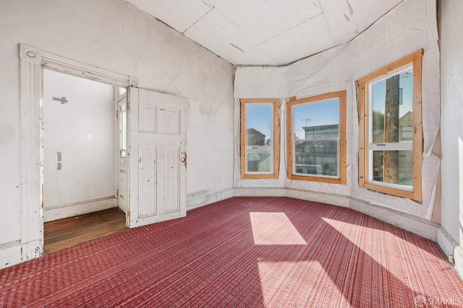 Detail Gallery Image 5 of 47 For 670 Sycamore St, Oakland,  CA 94612 - 2 Beds | 1 Baths