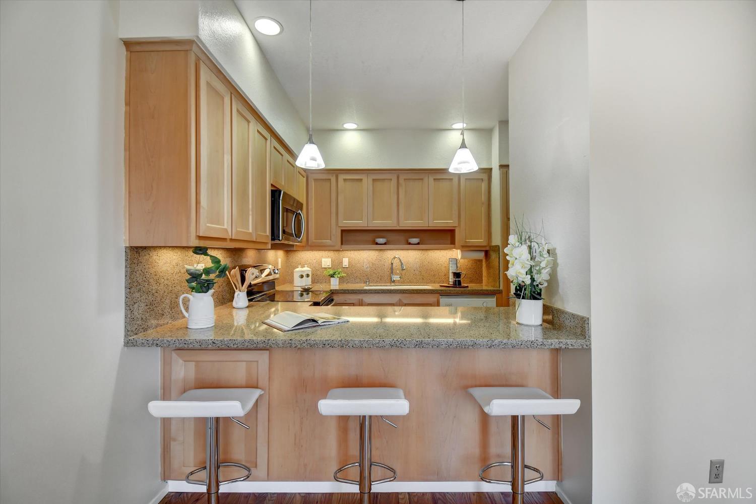 Detail Gallery Image 36 of 71 For 115 S Lake Merced Hls, San Francisco,  CA 94132 - 3 Beds | 2/1 Baths