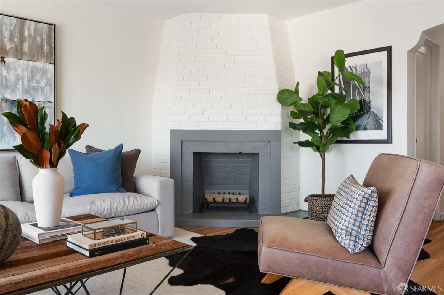 Detail Gallery Image 3 of 31 For 1008 Girard St, San Francisco,  CA 94134 - 2 Beds | 1 Baths