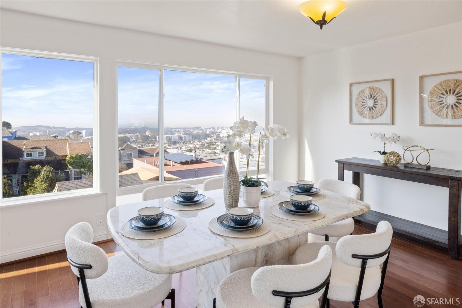 Detail Gallery Image 12 of 75 For 549 Orizaba Ave, San Francisco,  CA 94132 - 4 Beds | 3 Baths