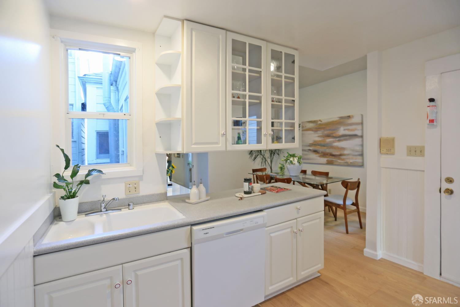 Detail Gallery Image 10 of 31 For 136 Downey St, San Francisco,  CA 94117 - – Beds | – Baths