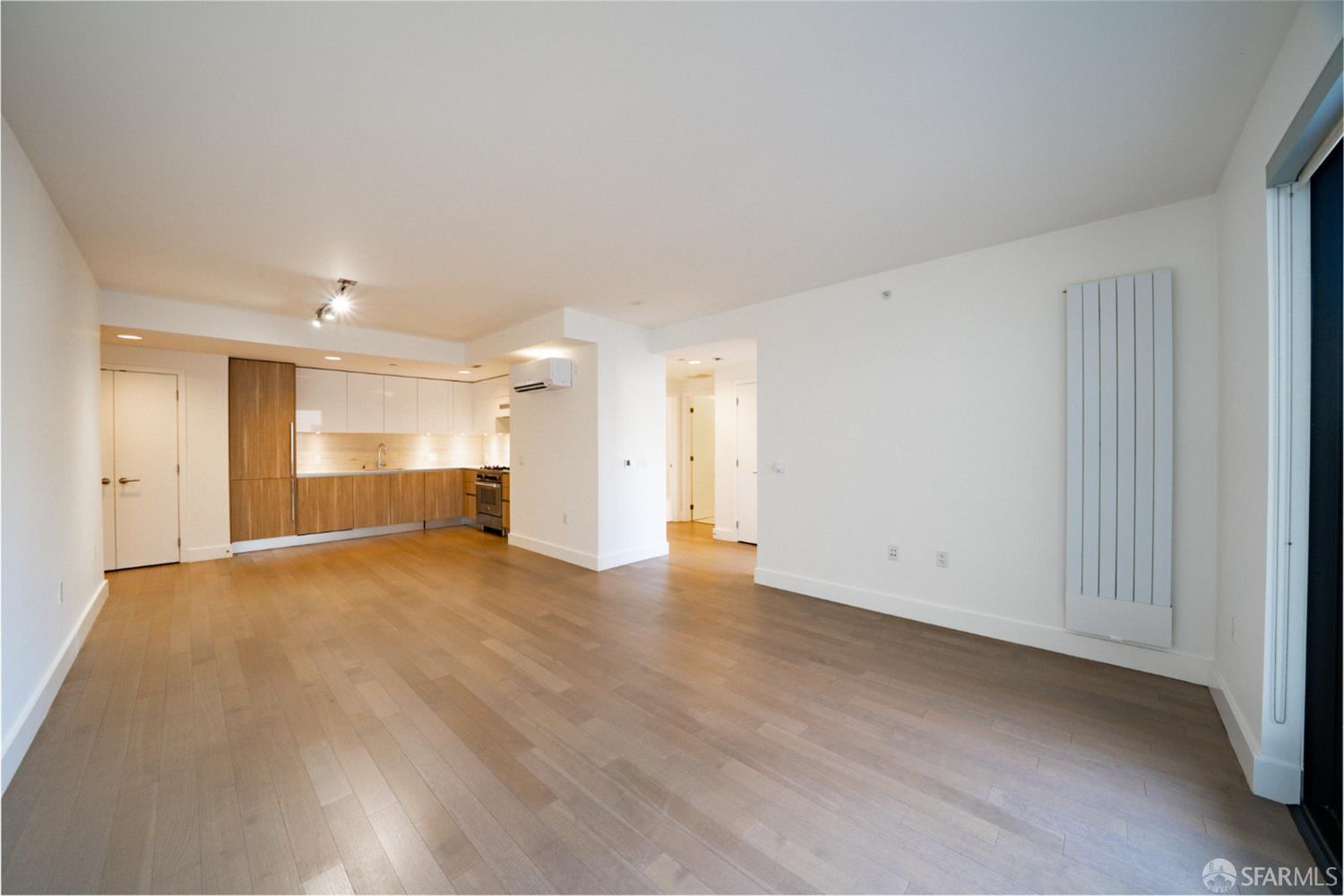 Photo #6: 425090780 Listing: Photo #6