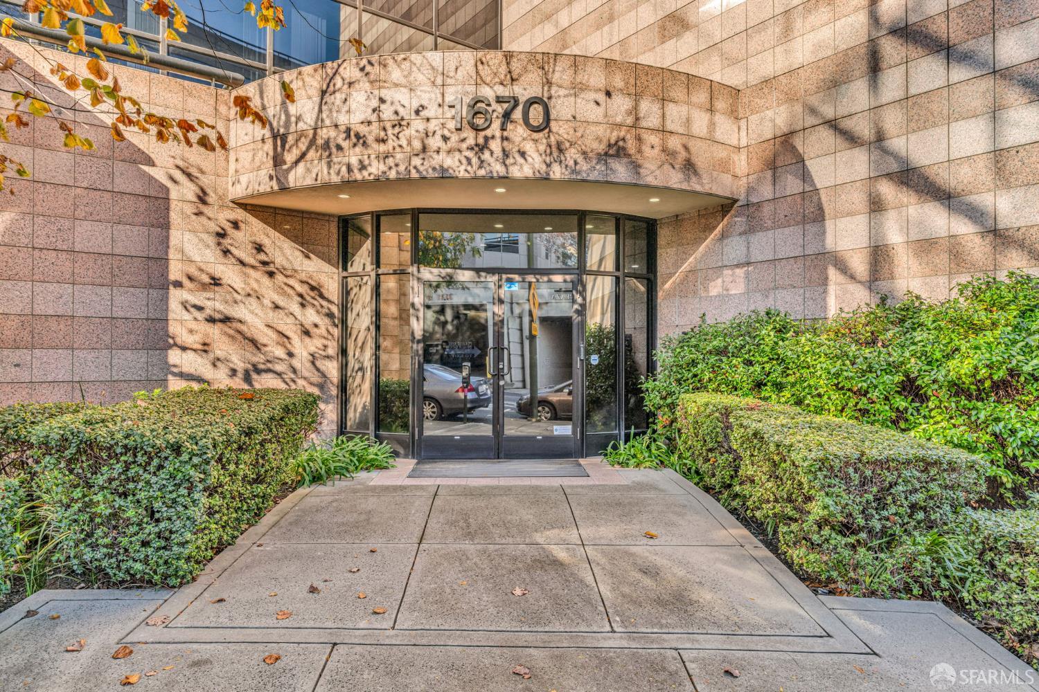 Detail Gallery Image 2 of 9 For 1670 Riviera Ave #200,  Walnut Creek,  CA 94596 - – Beds | – Baths