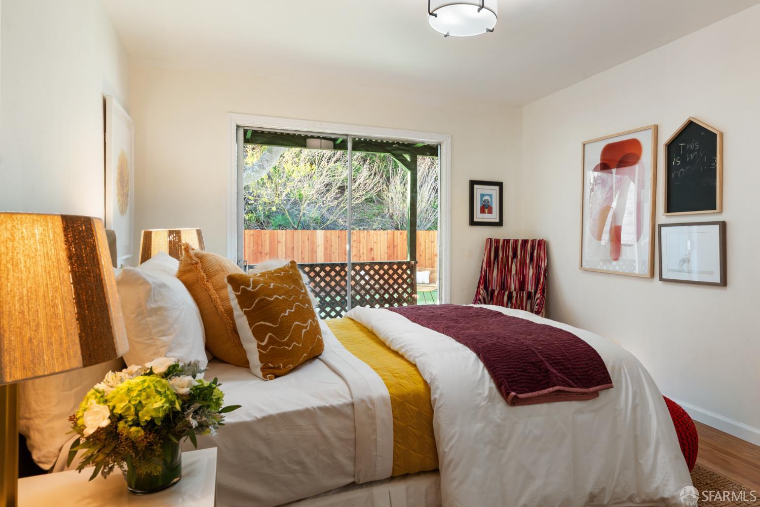 Detail Gallery Image 15 of 31 For 1008 Girard St, San Francisco,  CA 94134 - 2 Beds | 1 Baths