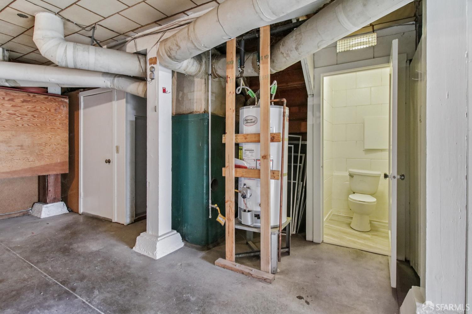 Detail Gallery Image 36 of 59 For 1506 Quesada Ave, San Francisco,  CA 94124 - 4 Beds | 1/1 Baths