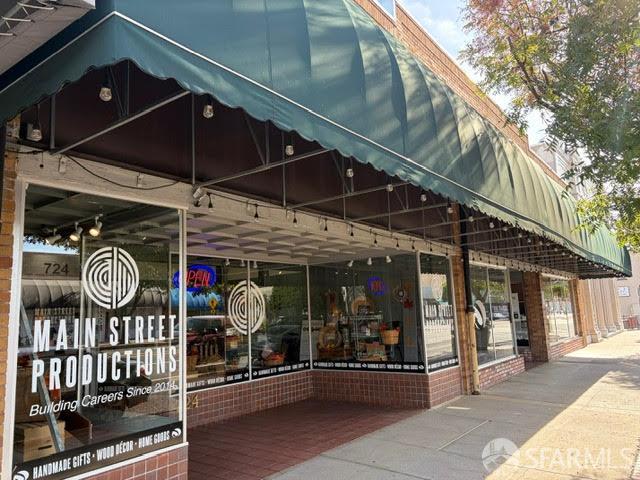 Detail Gallery Image 2 of 7 For 714 Main St, Red Bluff,  CA 96080 - – Beds | – Baths