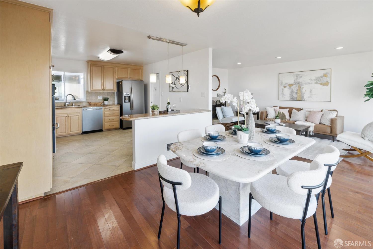 Detail Gallery Image 13 of 75 For 549 Orizaba Ave, San Francisco,  CA 94132 - 4 Beds | 3 Baths