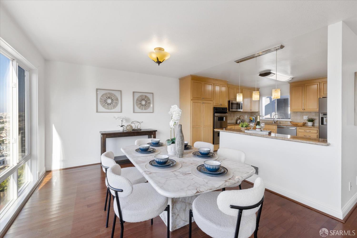 Detail Gallery Image 10 of 75 For 549 Orizaba Ave, San Francisco,  CA 94132 - 4 Beds | 3 Baths