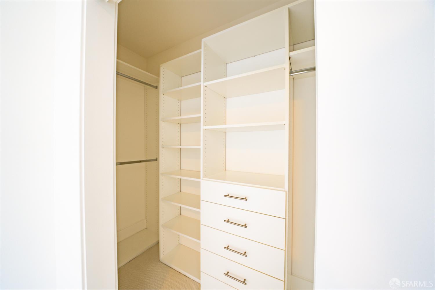 Photo #17: 425090780 Listing: Photo #17