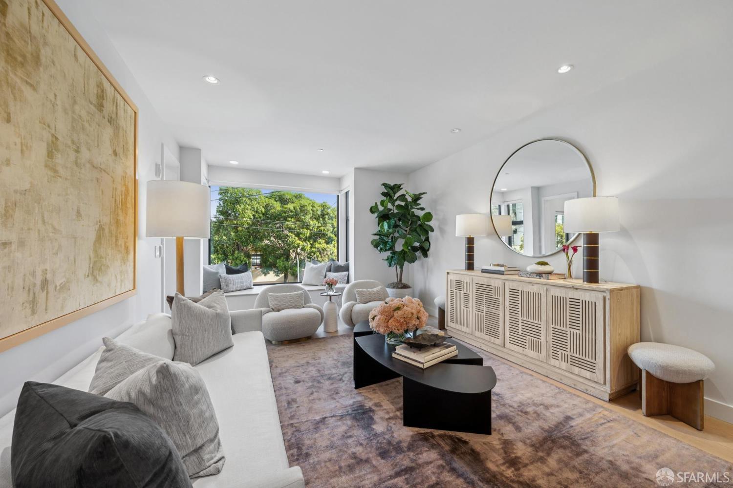 Photo #4: 425090343 Listing: Photo #4