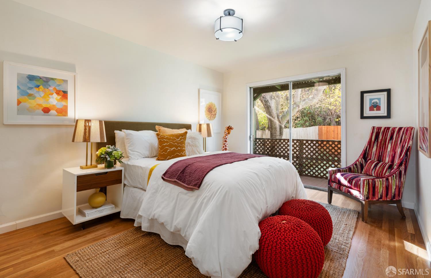 Detail Gallery Image 14 of 31 For 1008 Girard St, San Francisco,  CA 94134 - 2 Beds | 1 Baths