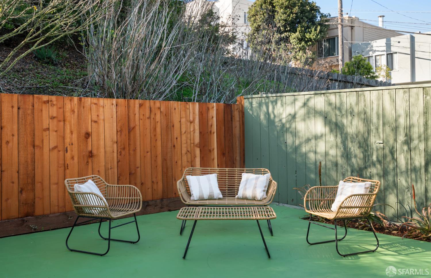 Detail Gallery Image 20 of 31 For 1008 Girard St, San Francisco,  CA 94134 - 2 Beds | 1 Baths