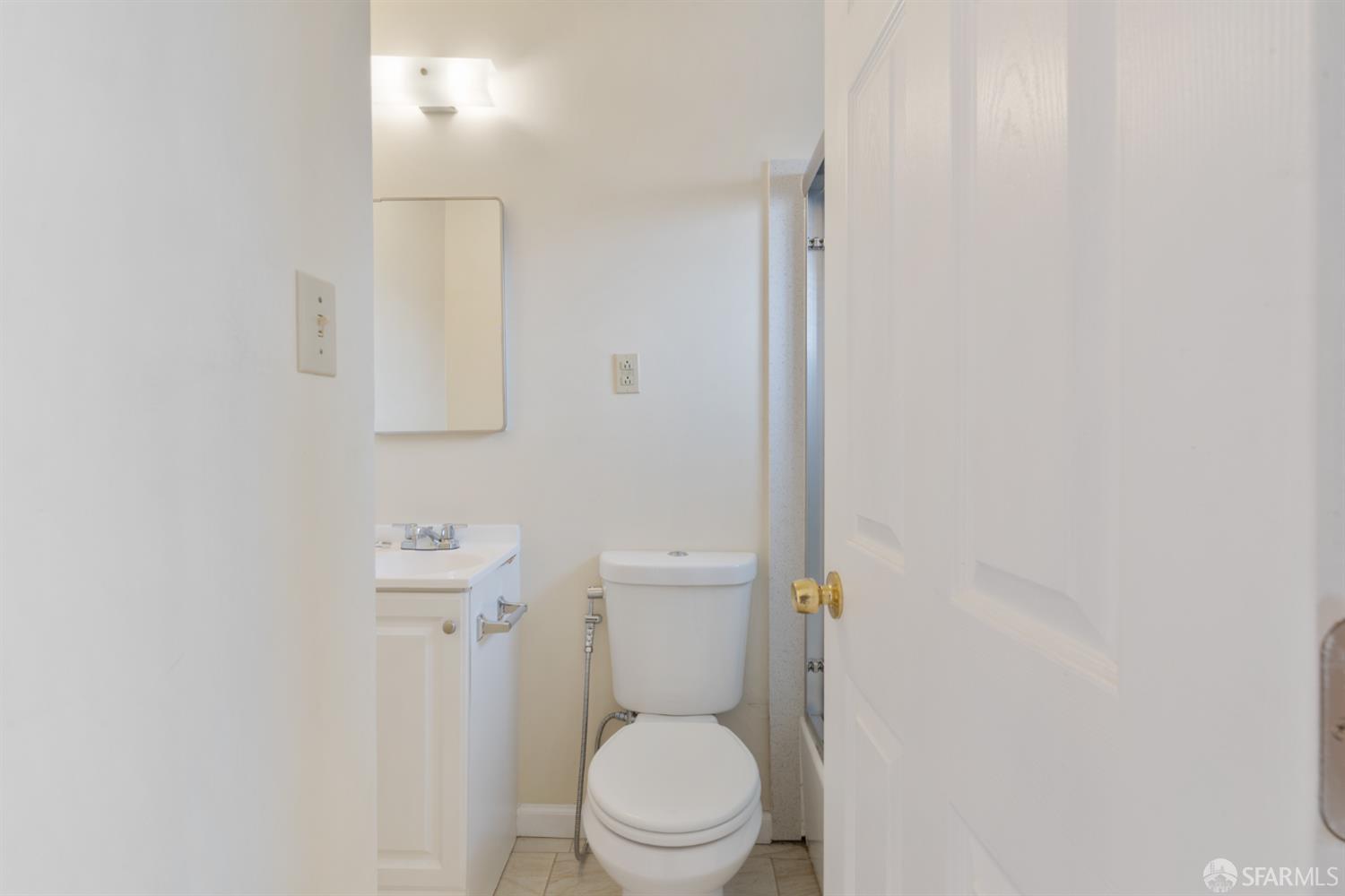 Detail Gallery Image 15 of 21 For 16520 Los Banos St, San Leandro,  CA 94578 - – Beds | – Baths