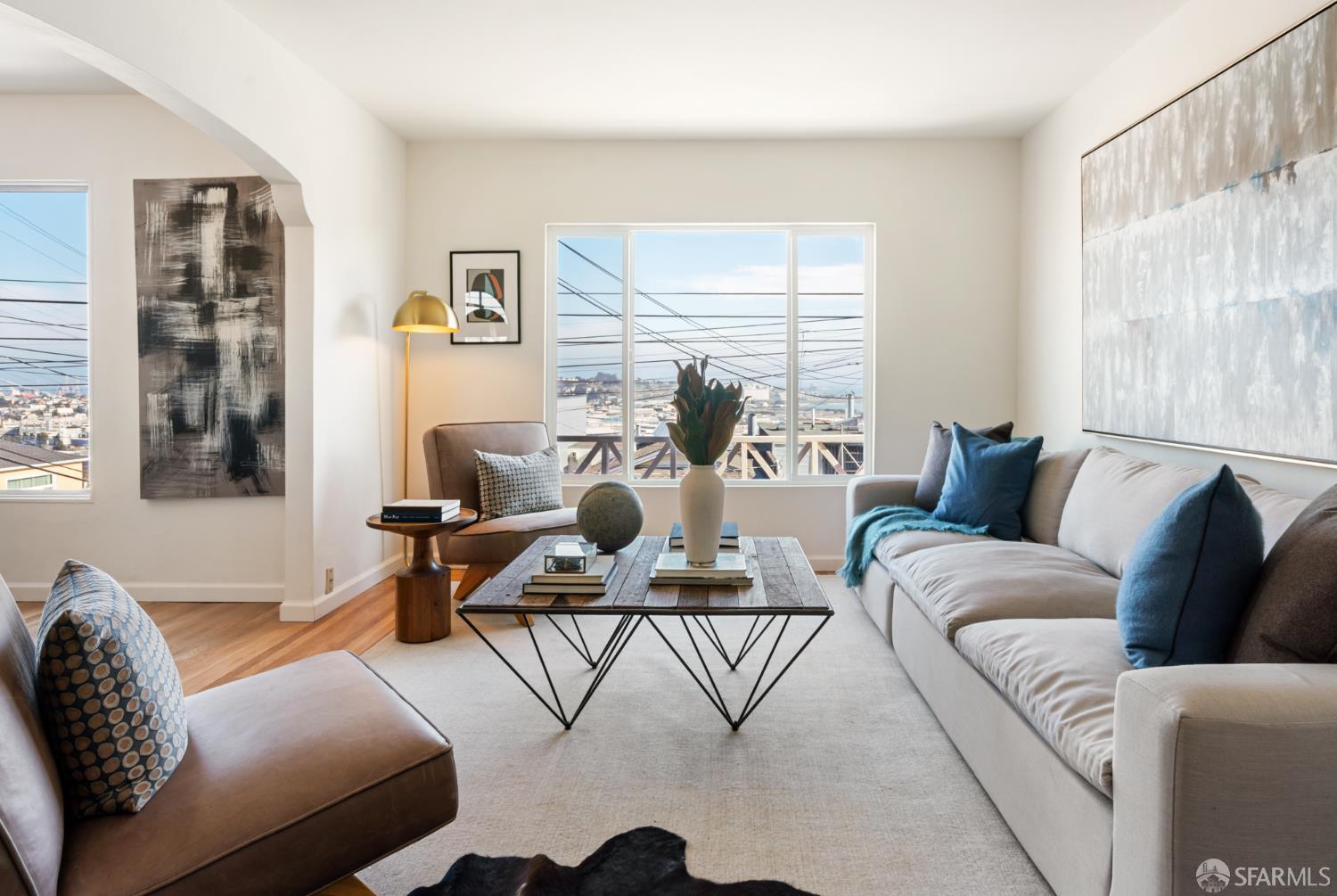 Detail Gallery Image 4 of 31 For 1008 Girard St, San Francisco,  CA 94134 - 2 Beds | 1 Baths