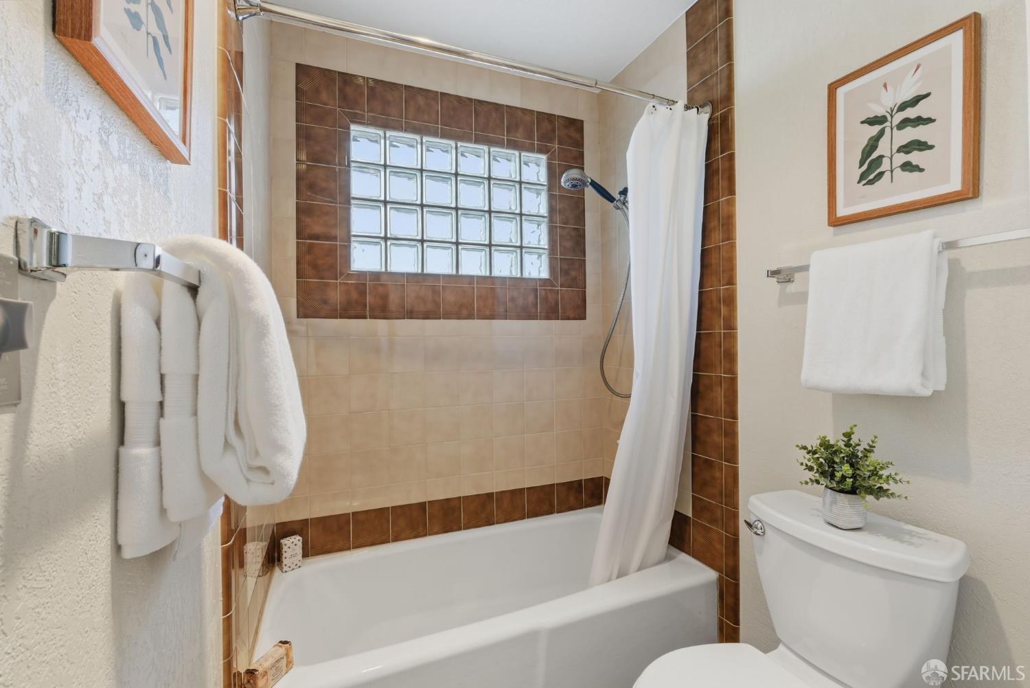 Detail Gallery Image 32 of 48 For 969 Springfield Dr, Millbrae,  CA 94030 - 3 Beds | 2/1 Baths