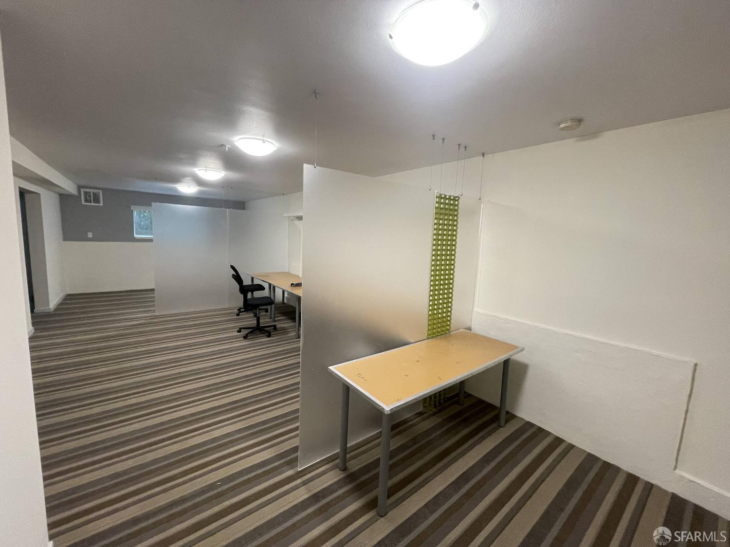 Detail Gallery Image 3 of 16 For 1416 Larkin St #B,  San Francisco,  CA 94109 - – Beds | – Baths