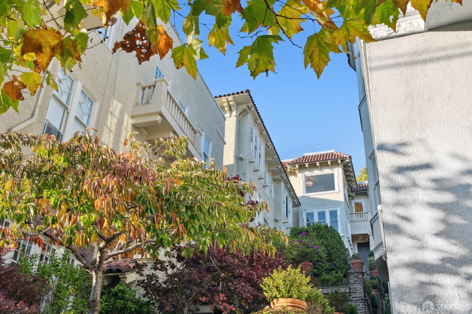 Detail Gallery Image 4 of 57 For 2888 Jackson St, San Francisco,  CA 94115 - 2 Beds | 1 Baths