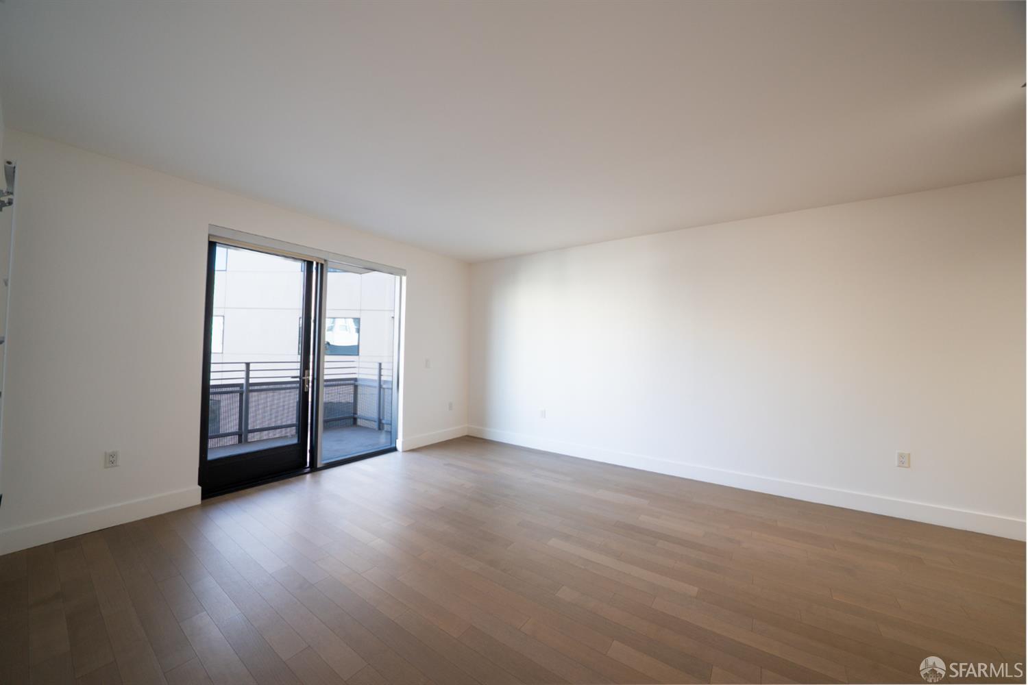 Photo #3: 425090780 Listing: Photo #3