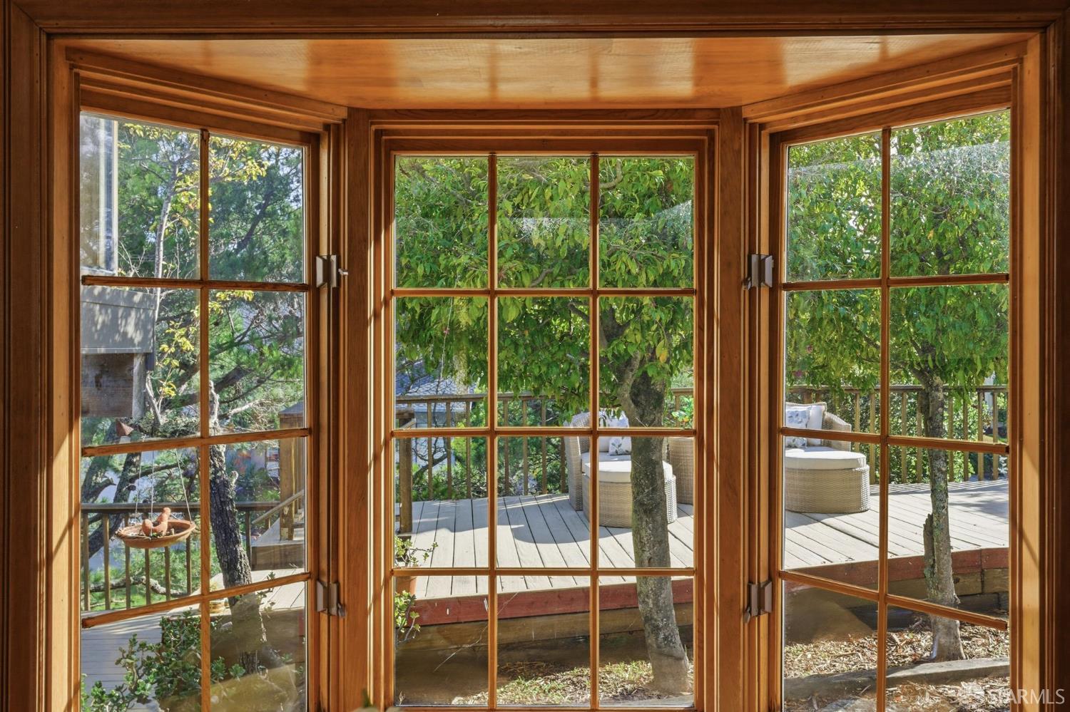 Detail Gallery Image 35 of 48 For 969 Springfield Dr, Millbrae,  CA 94030 - 3 Beds | 2/1 Baths