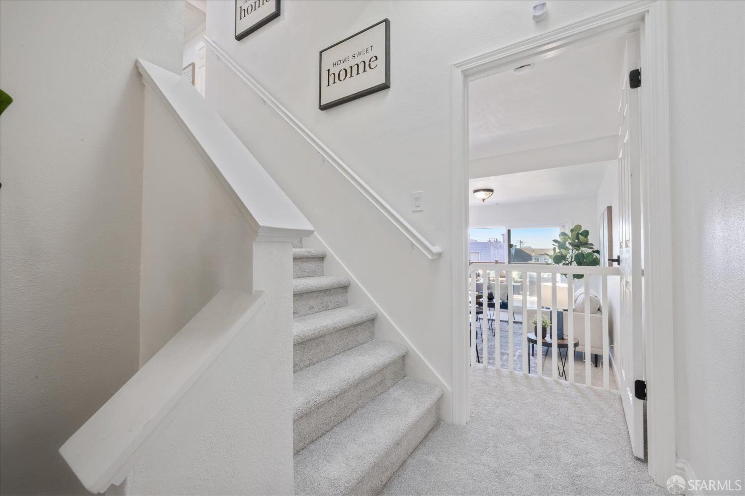 Detail Gallery Image 4 of 75 For 549 Orizaba Ave, San Francisco,  CA 94132 - 4 Beds | 3 Baths