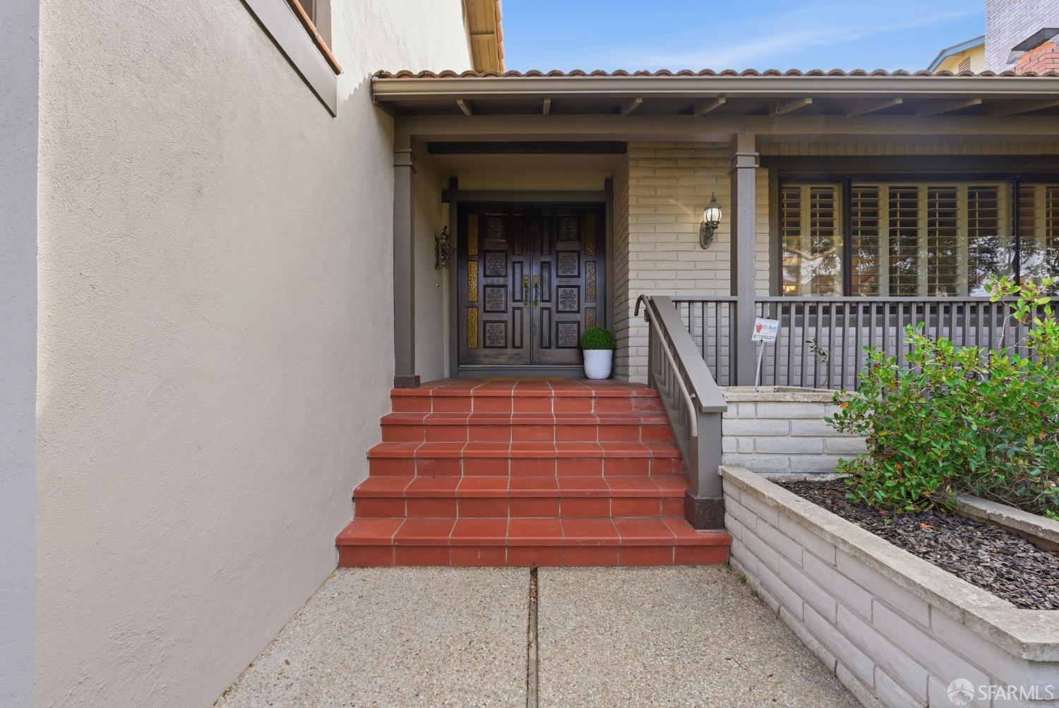 Detail Gallery Image 4 of 48 For 969 Springfield Dr, Millbrae,  CA 94030 - 3 Beds | 2/1 Baths