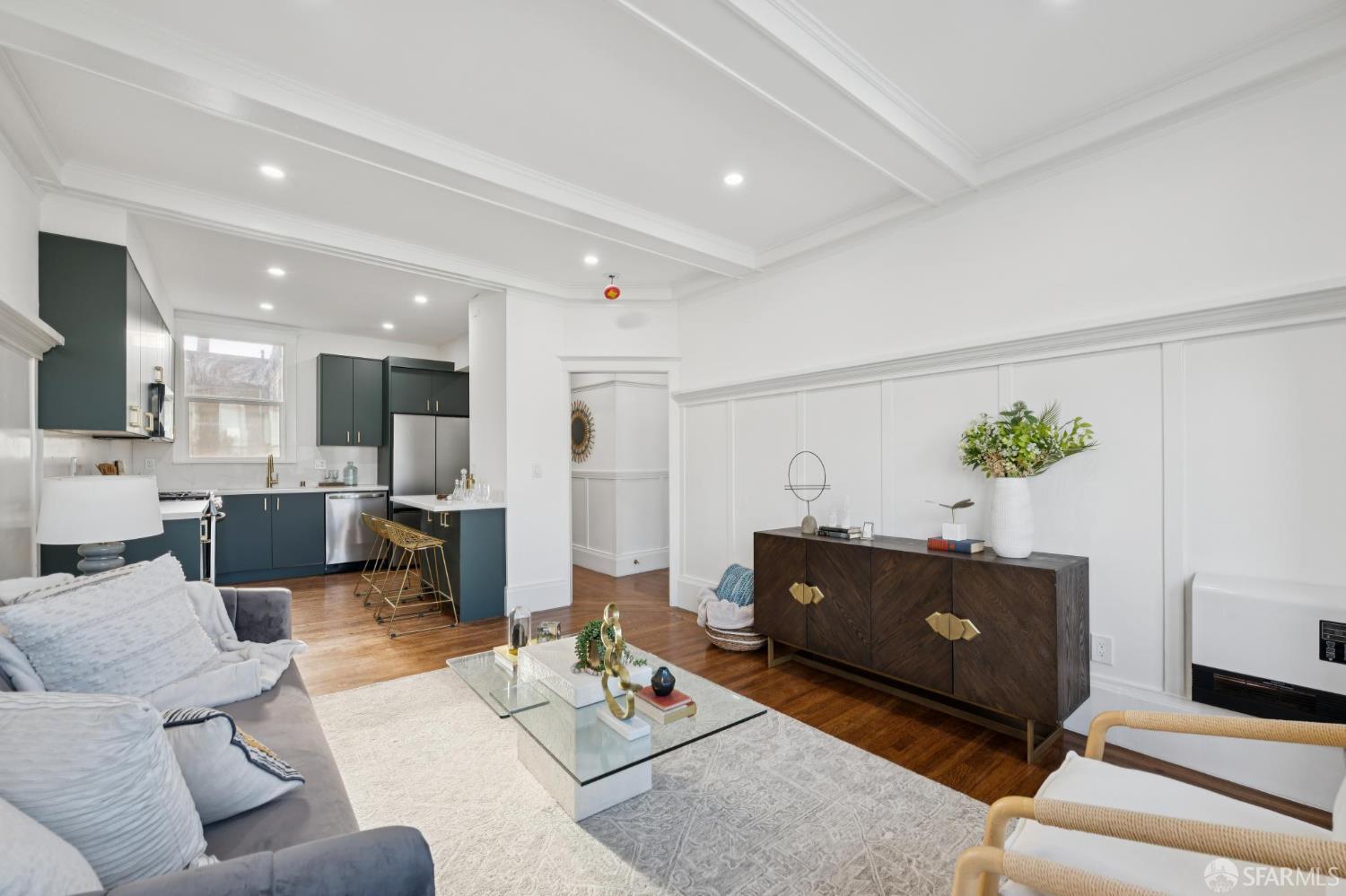 Photo #11: 425090839 Listing: Photo #11