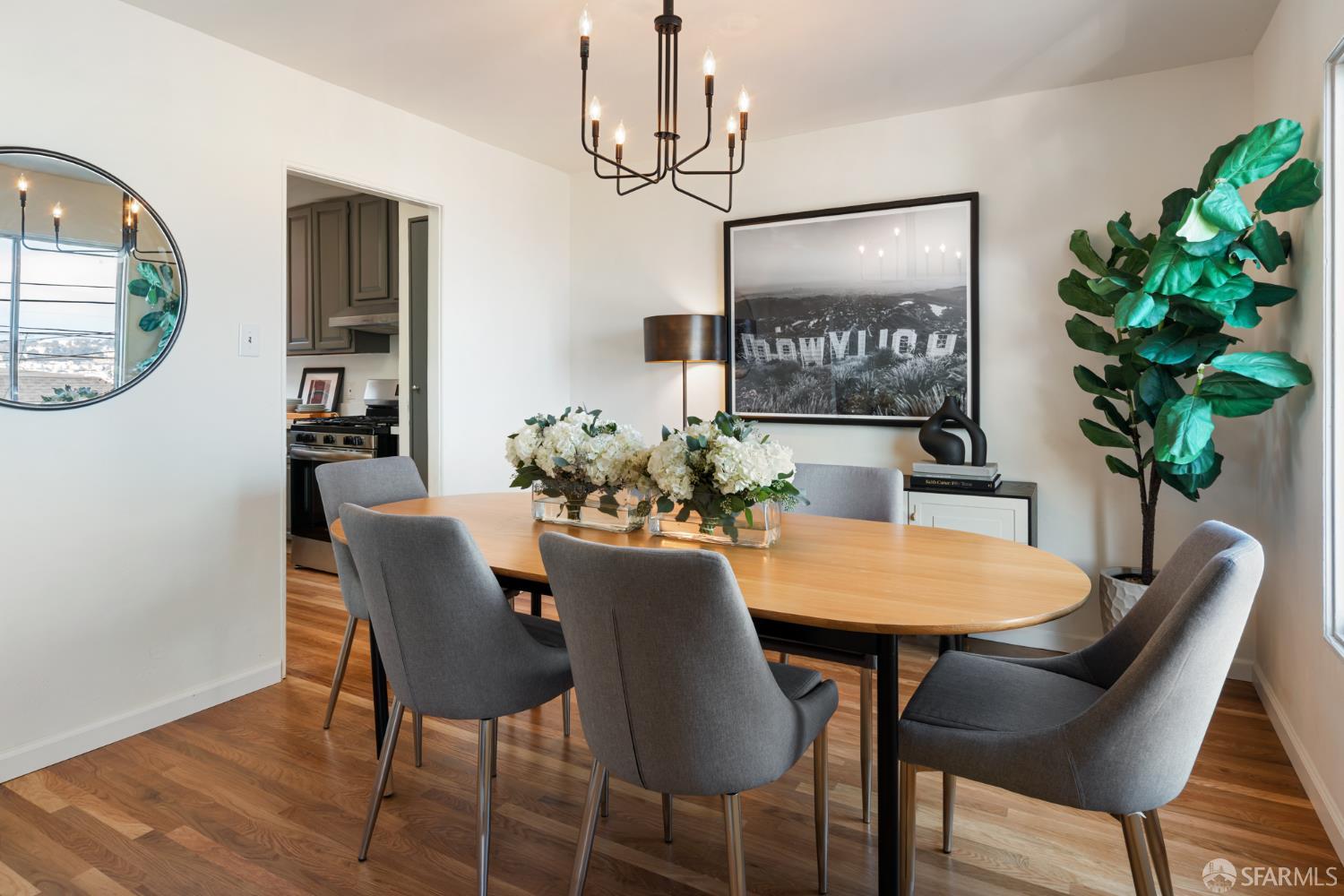 Detail Gallery Image 7 of 31 For 1008 Girard St, San Francisco,  CA 94134 - 2 Beds | 1 Baths