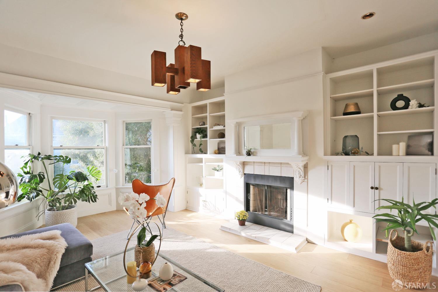 Detail Gallery Image 2 of 31 For 136 Downey St, San Francisco,  CA 94117 - – Beds | – Baths