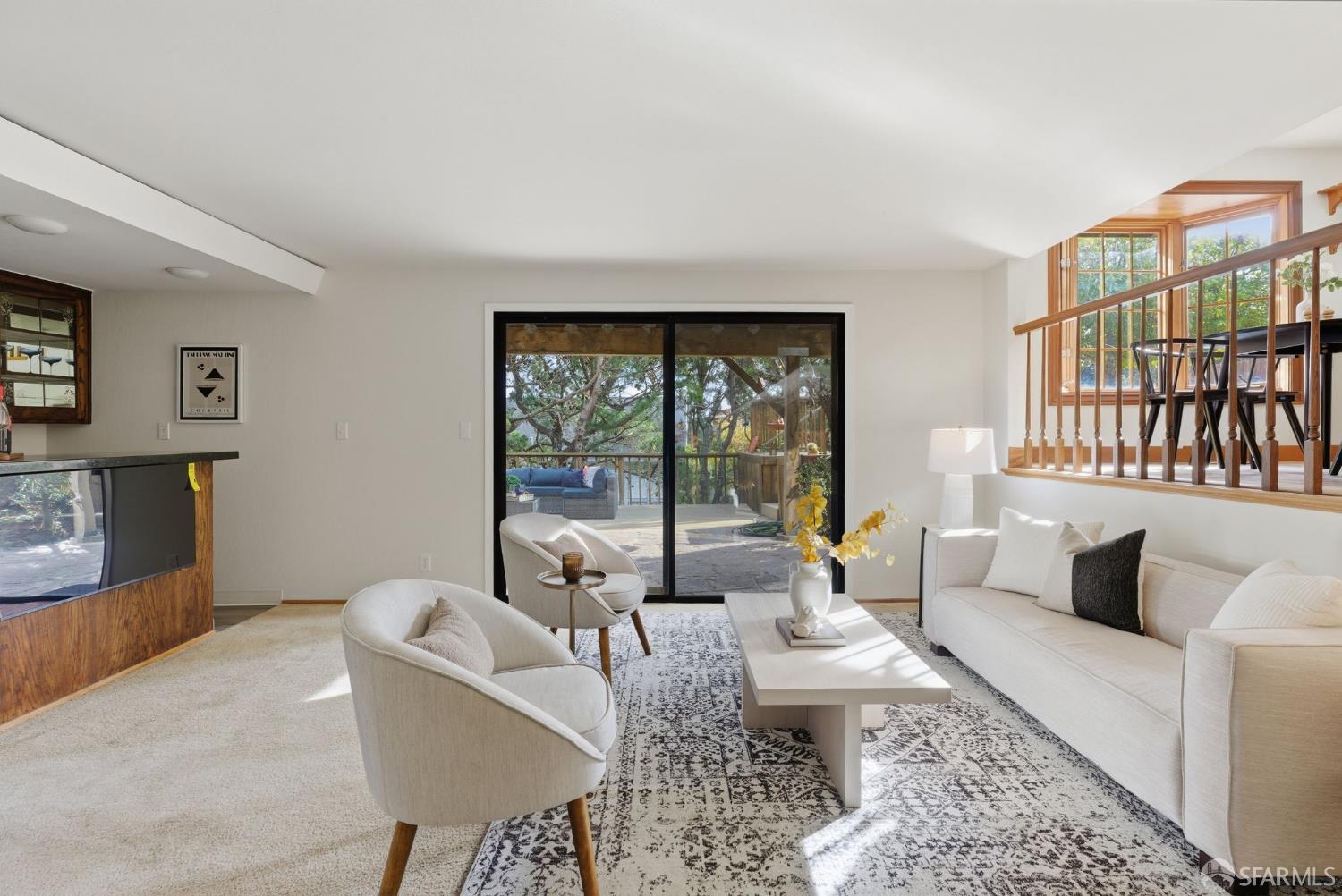 Detail Gallery Image 17 of 48 For 969 Springfield Dr, Millbrae,  CA 94030 - 3 Beds | 2/1 Baths