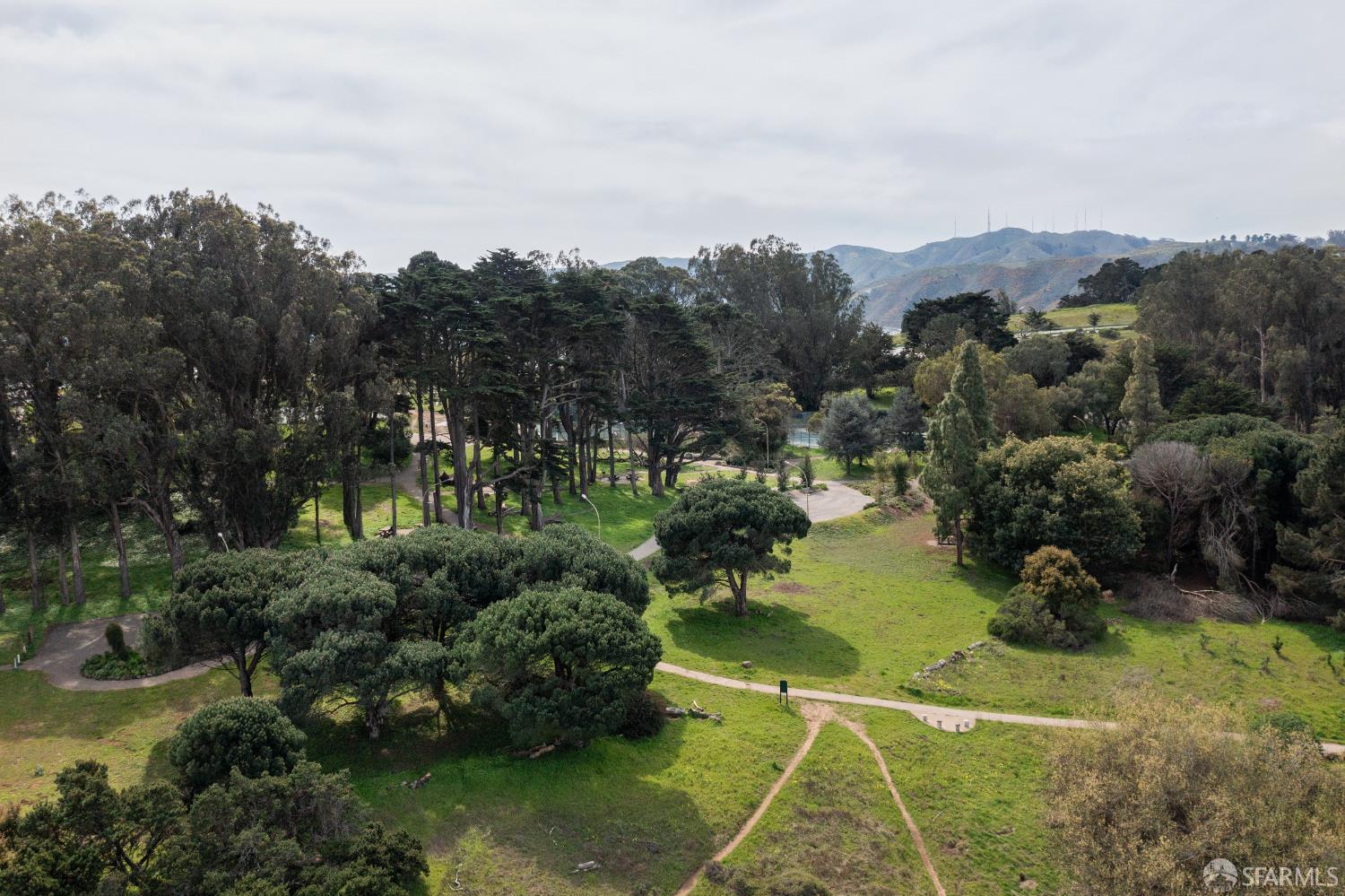 Detail Gallery Image 27 of 31 For 1008 Girard St, San Francisco,  CA 94134 - 2 Beds | 1 Baths