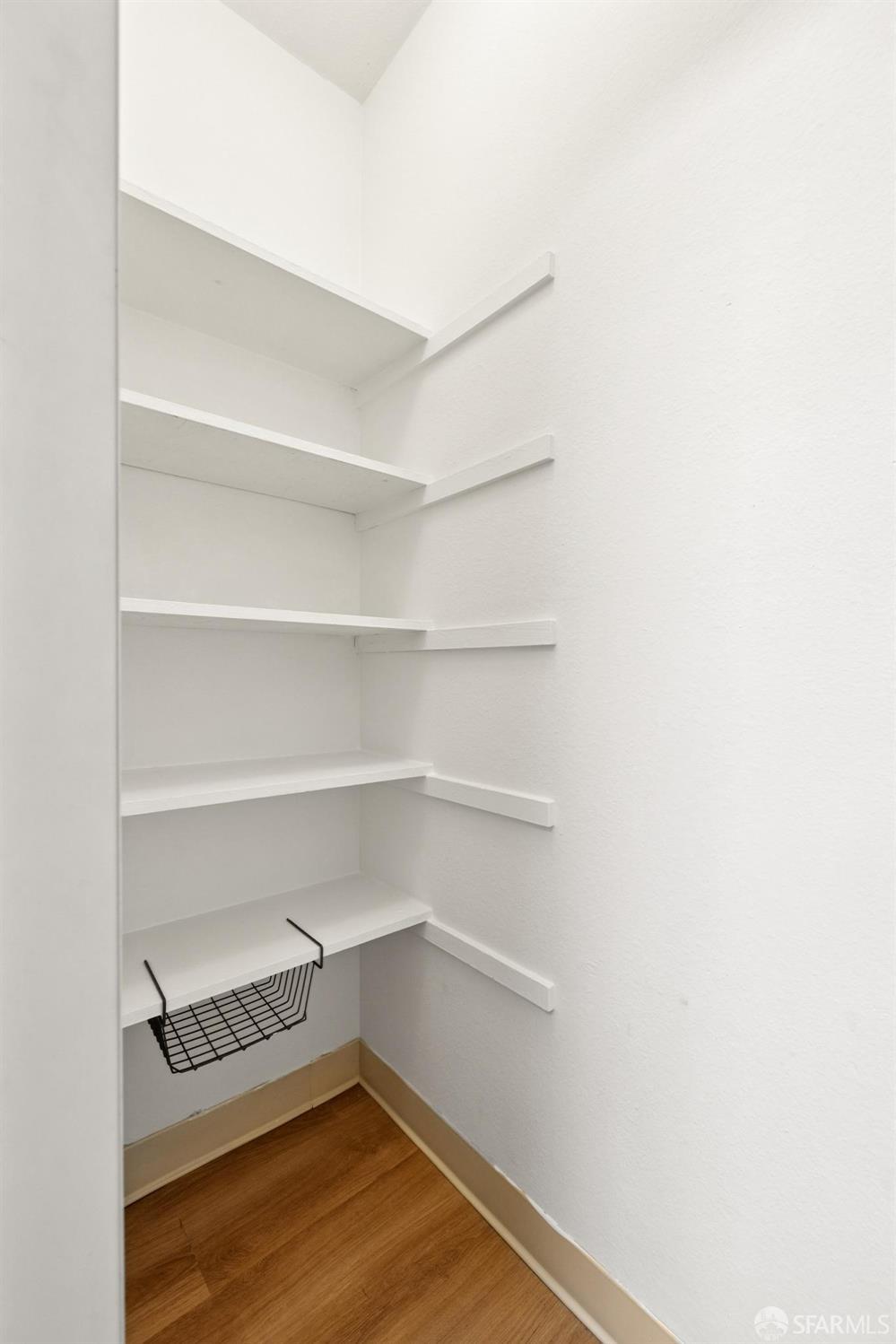 Detail Gallery Image 17 of 25 For 223 Boardwalk Ave #B,  San Bruno,  CA 94066 - 1 Beds | 1 Baths