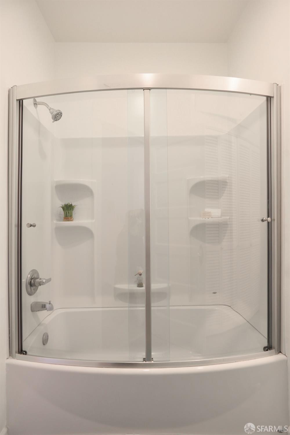 Detail Gallery Image 18 of 31 For 136 Downey St, San Francisco,  CA 94117 - – Beds | – Baths