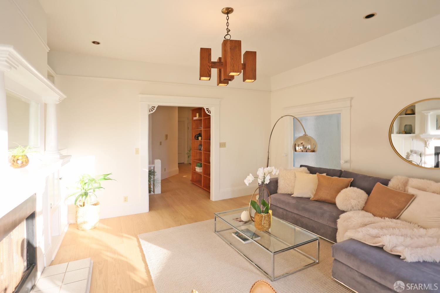 Detail Gallery Image 6 of 31 For 136 Downey St, San Francisco,  CA 94117 - – Beds | – Baths