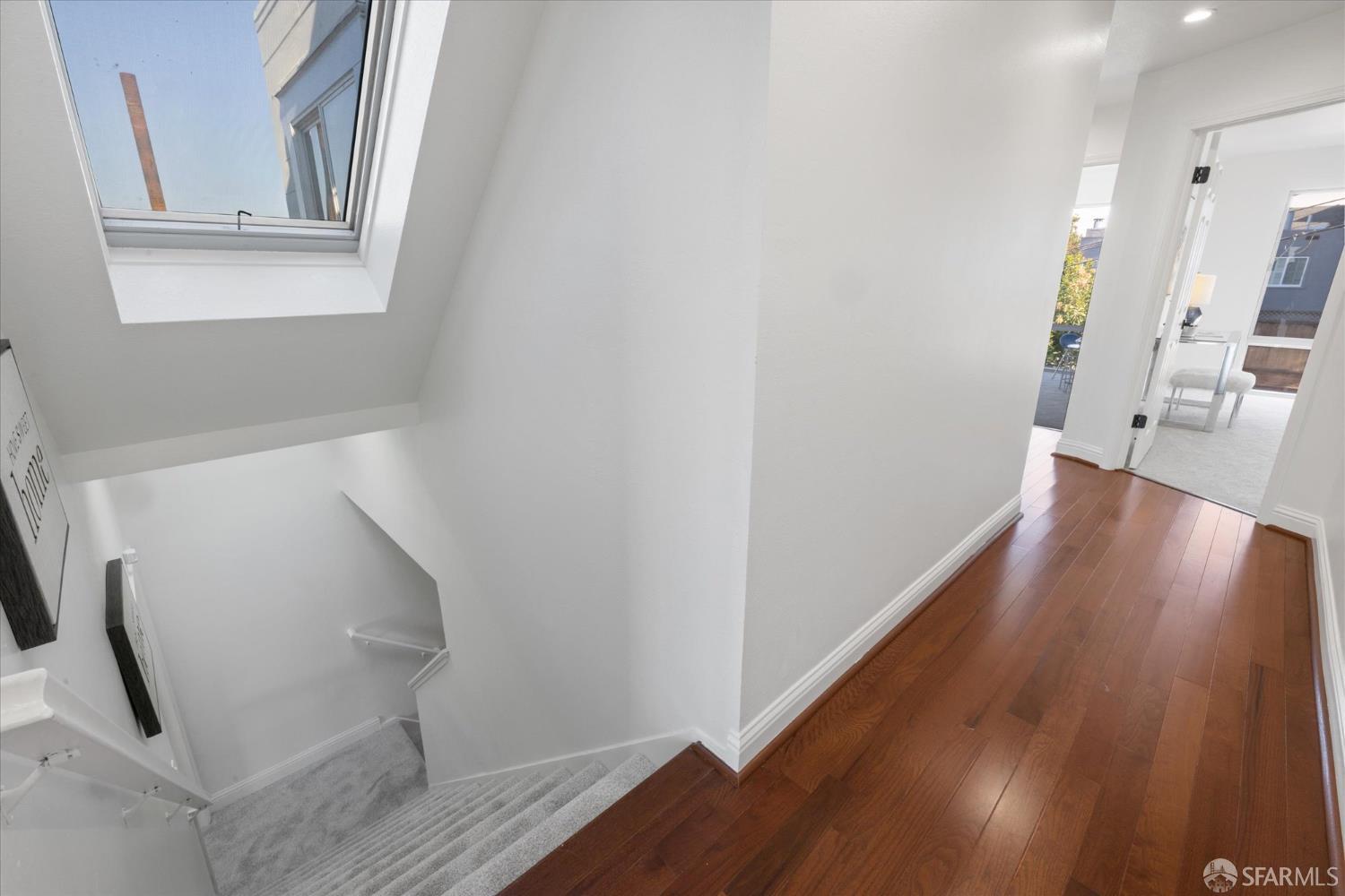 Detail Gallery Image 22 of 75 For 549 Orizaba Ave, San Francisco,  CA 94132 - 4 Beds | 3 Baths