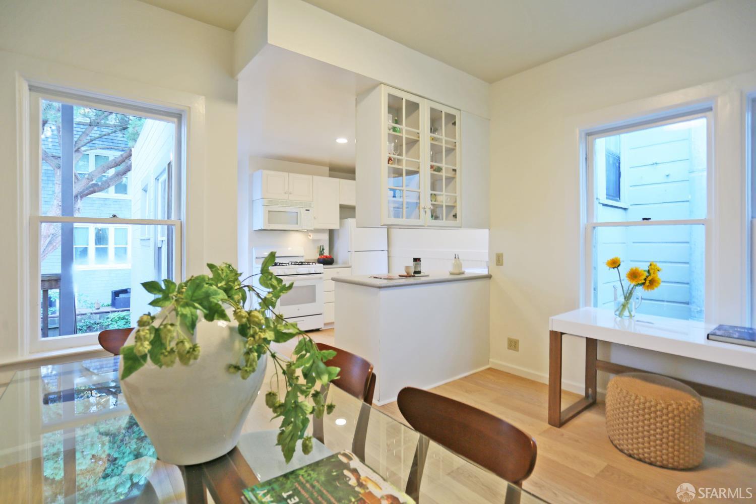 Detail Gallery Image 8 of 31 For 136 Downey St, San Francisco,  CA 94117 - – Beds | – Baths