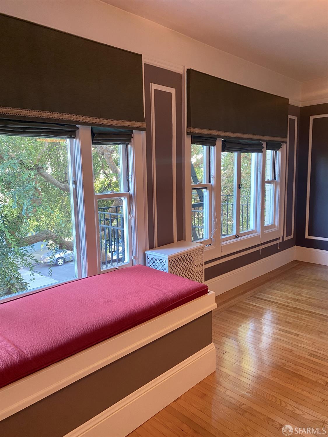 Detail Gallery Image 17 of 30 For 189 Commonwealth Ave #3,  San Francisco,  CA 94118 - 3 Beds | 1/1 Baths