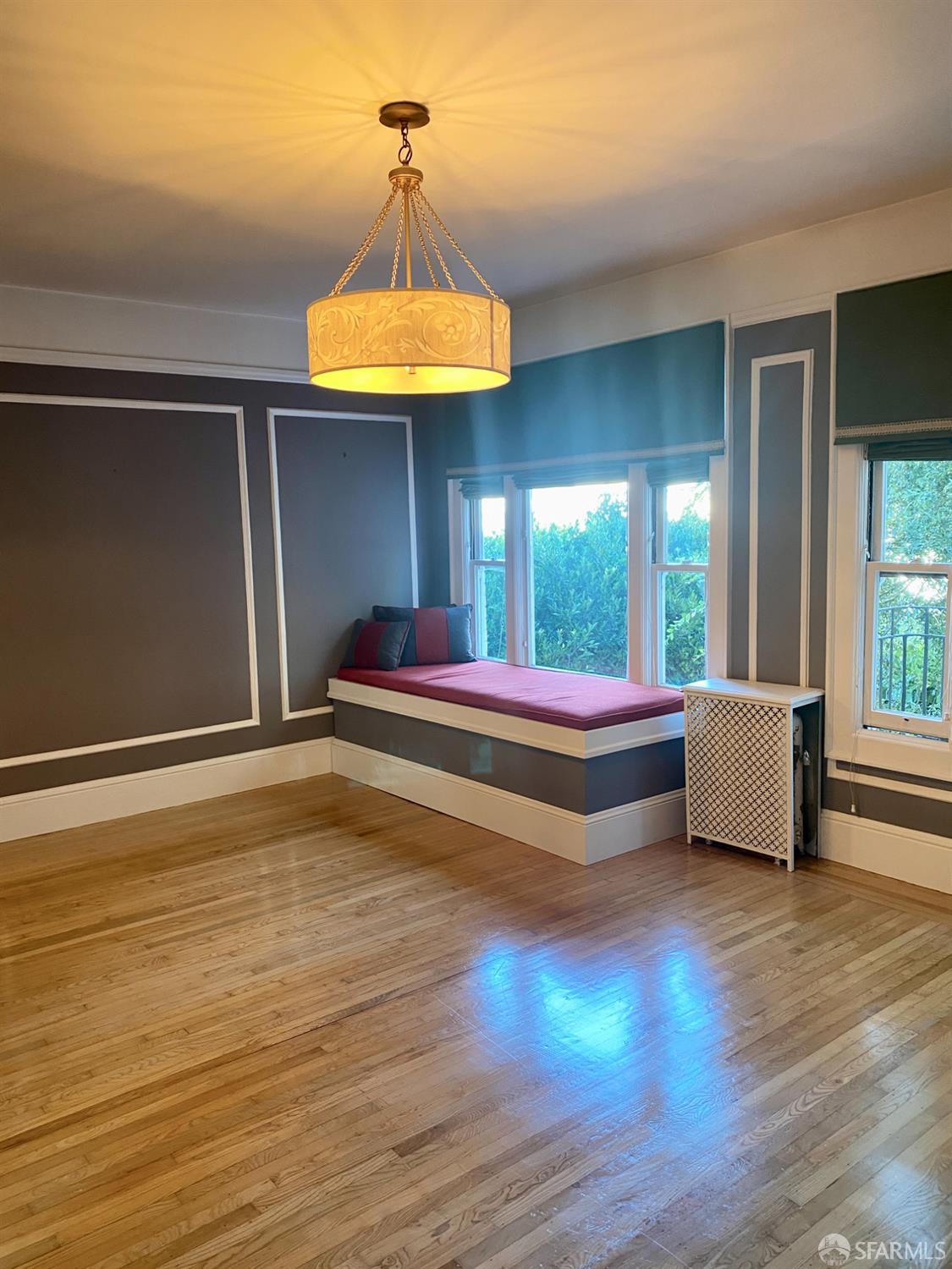 Detail Gallery Image 15 of 30 For 189 Commonwealth Ave #3,  San Francisco,  CA 94118 - 3 Beds | 1/1 Baths