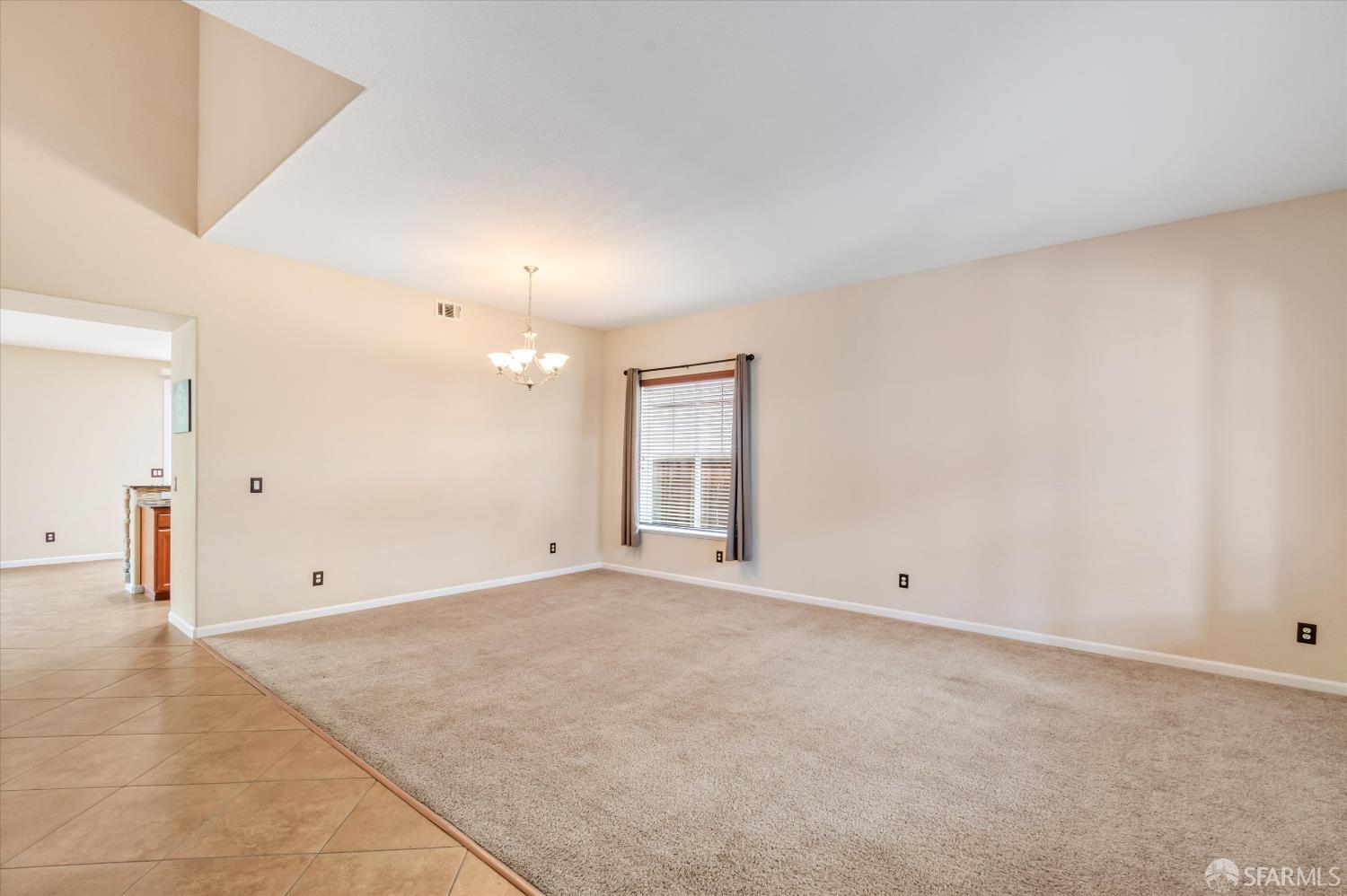 Detail Gallery Image 5 of 45 For 3642 Mallard Way, Antioch,  CA 94509 - 5 Beds | 3 Baths